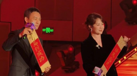 中国电影这十年放映一线 全国银幕数量超8.2万块 2022-10-14 电影频道中国电影报道栏目推出《中国电影这十年——图说电影》系列特别报道，从不同维度全景呈现中国电影十年的发展成就。